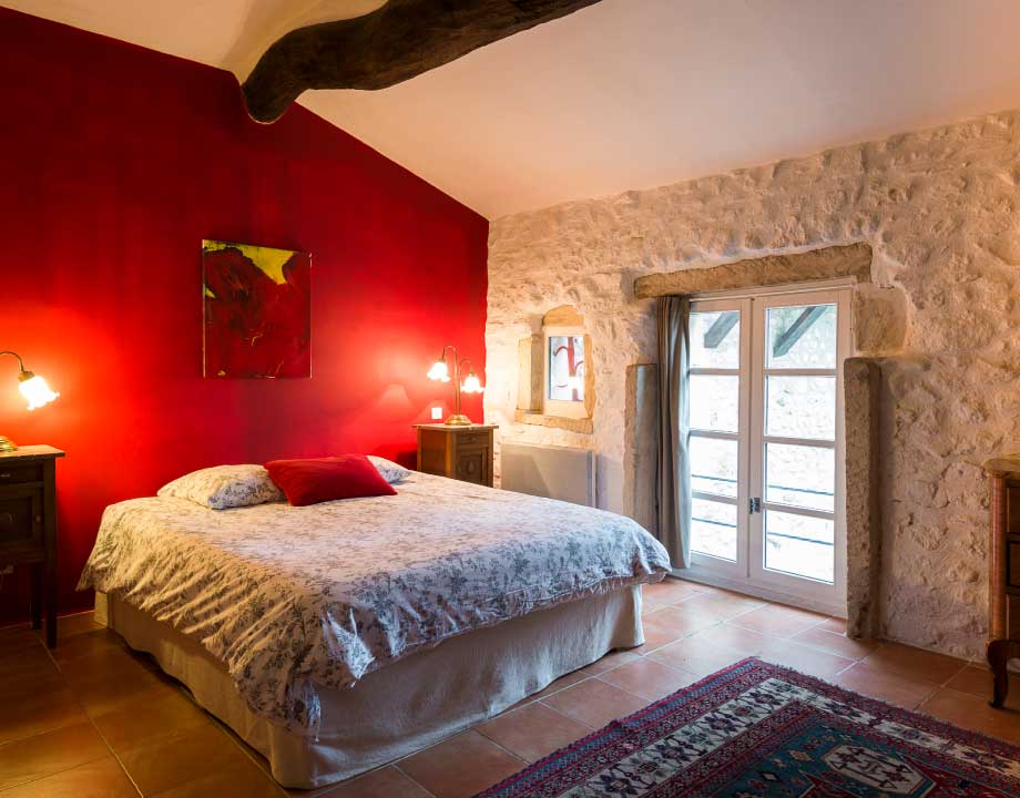 gite chambre rouge la croix du gres